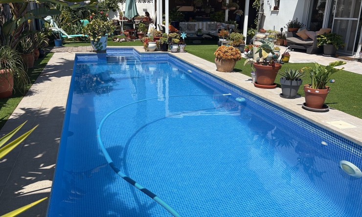 Revente - Villa -
TORREVIEJA - Torreta - Florida