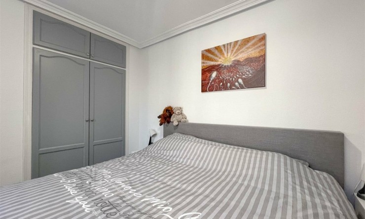 Resale - Villa -
ORIHUELA COSTA - VILLAMARTÍN