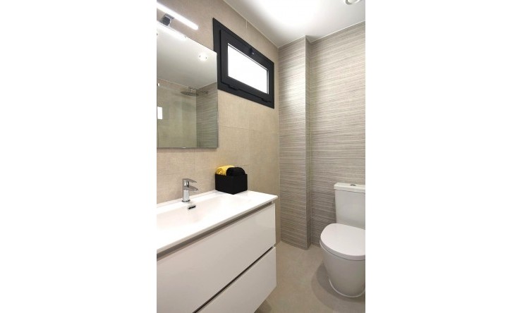 Resale - Apartment -
ORIHUELA COSTA - VILLAMARTÍN