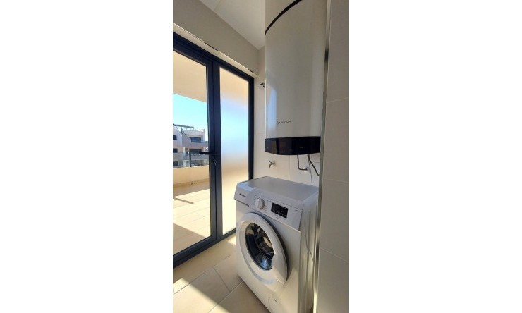 Resale - Apartment -
ORIHUELA COSTA - VILLAMARTÍN