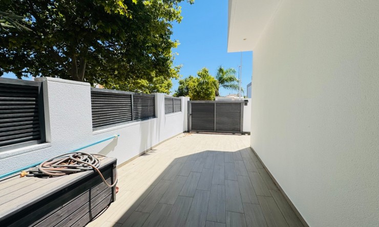 Resale - Villa -
SAN PEDRO DEL PINATAR - LO PAGÁN