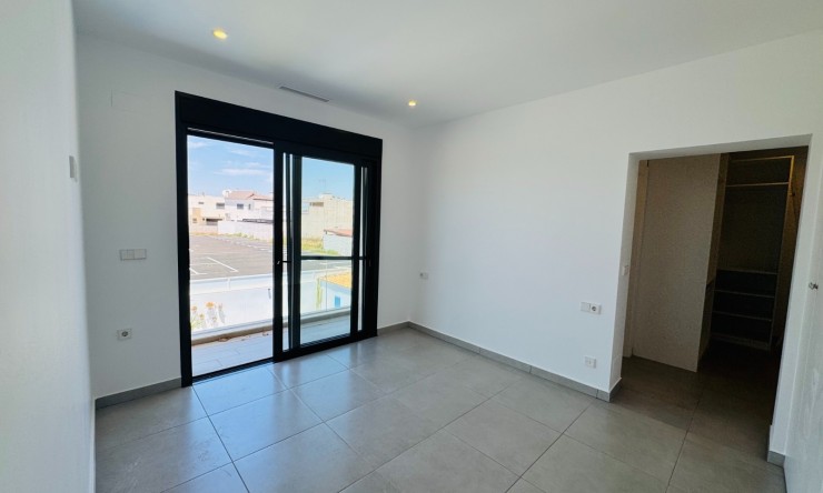 Resale - Villa -
SAN PEDRO DEL PINATAR - LO PAGÁN