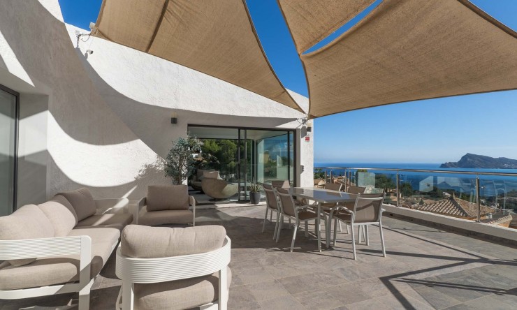 Reventa - Villa -
Altea
