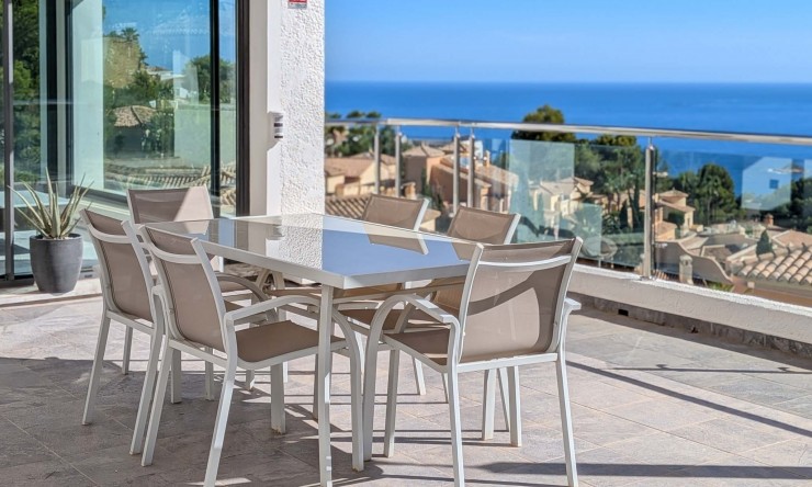 Reventa - Villa -
Altea