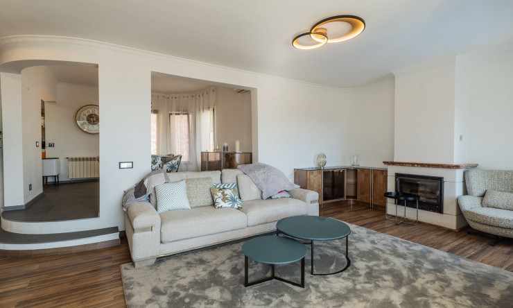 Reventa - Villa -
Altea