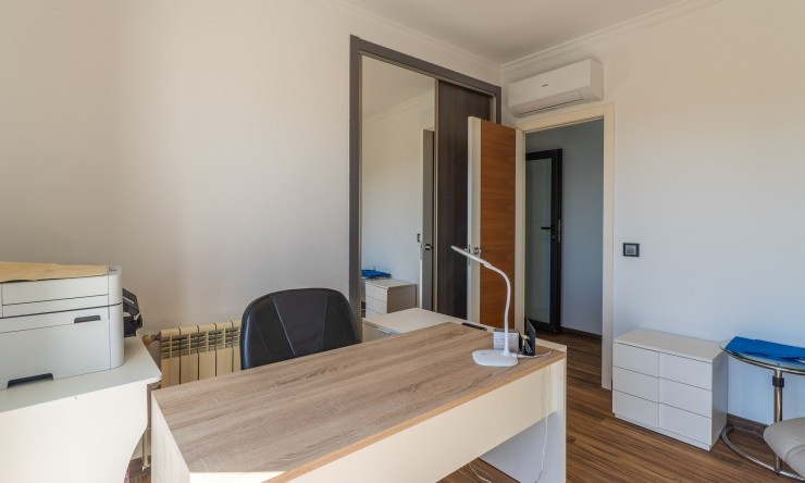 Reventa - Villa -
Altea