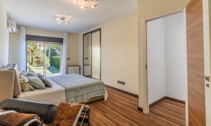 Reventa - Villa -
Altea