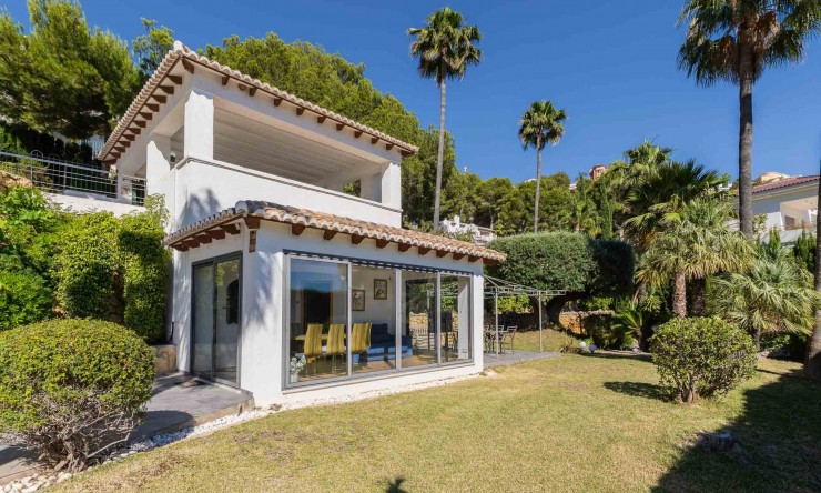 Reventa - Villa -
Altea