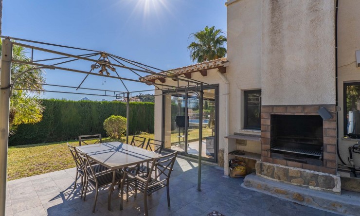 Reventa - Villa -
Altea