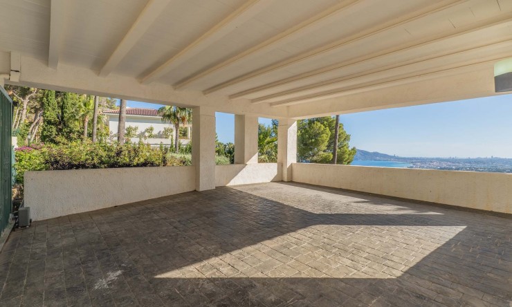 Reventa - Villa -
Altea
