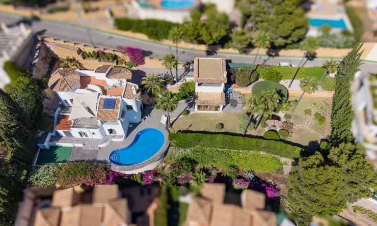 Reventa - Villa -
Altea