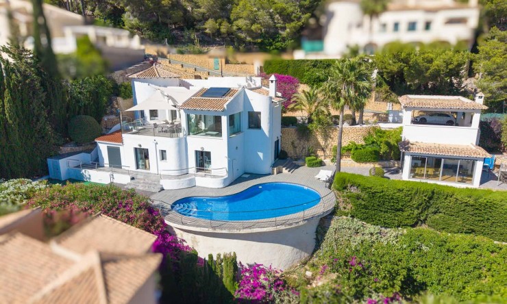 Reventa - Villa -
Altea