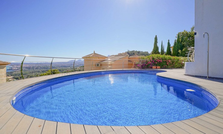 Reventa - Villa -
Altea
