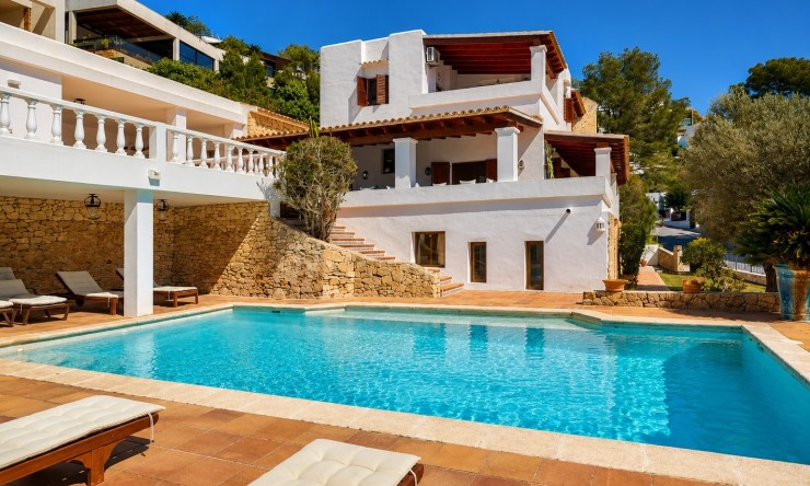 Resale - Villa -
Santa Eulària des Riu - Can Furnet