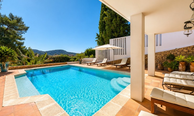Resale - Villa -
Santa Eulària des Riu - Can Furnet