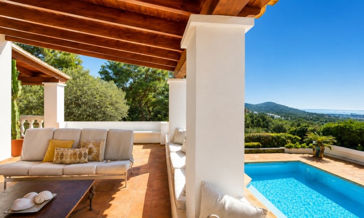 Resale - Villa -
Santa Eulària des Riu - Can Furnet
