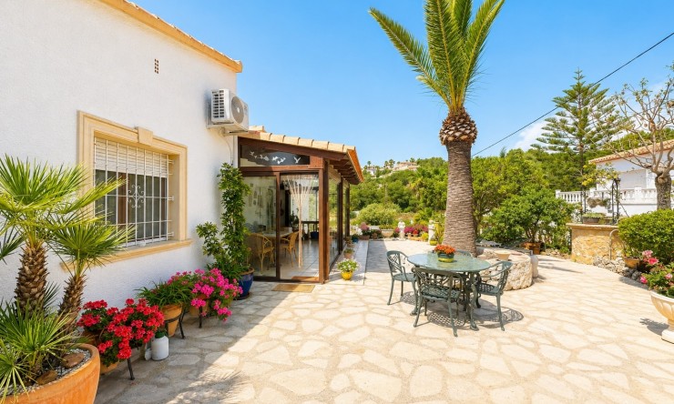 Resale - Villa -
Moraira - Paichi