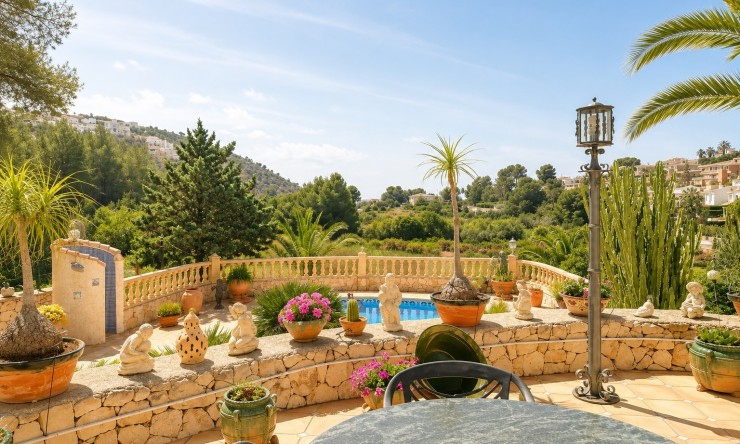 Resale - Villa -
Moraira - Paichi