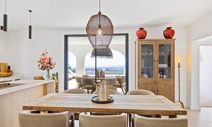 Resale - Villa -
Oliva - Oliva Pueblo