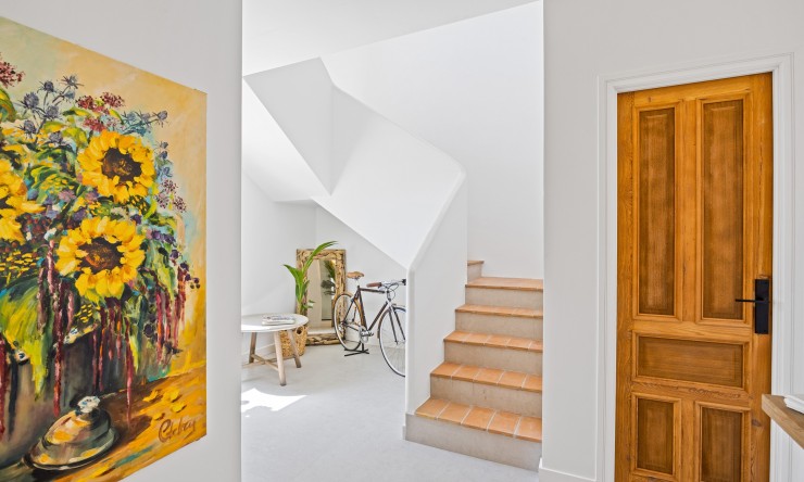 Resale - Villa -
Oliva - Oliva Pueblo