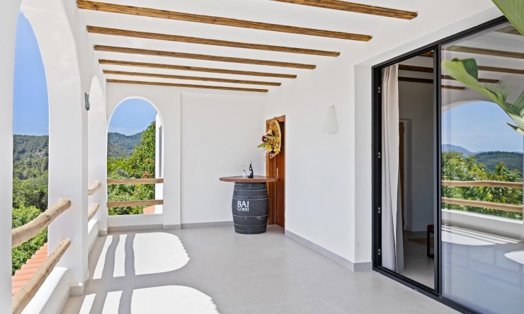 Resale - Villa -
Oliva - Oliva Pueblo
