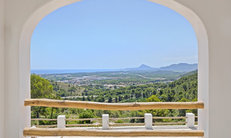 Resale - Villa -
Oliva - Oliva Pueblo