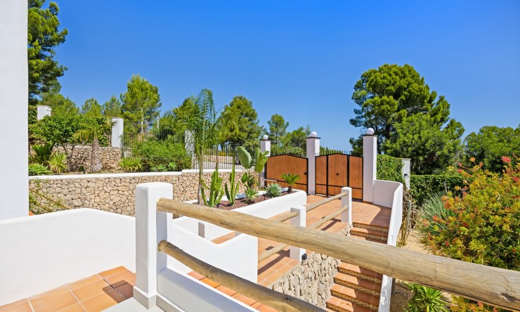 Resale - Villa -
Oliva - Oliva Pueblo