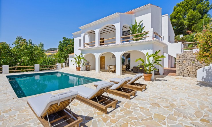 Resale - Villa -
Oliva - Oliva Pueblo
