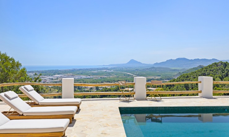 Resale - Villa -
Oliva - Oliva Pueblo