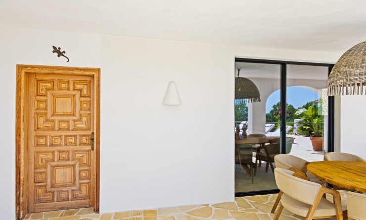 Resale - Villa -
Oliva - Oliva Pueblo