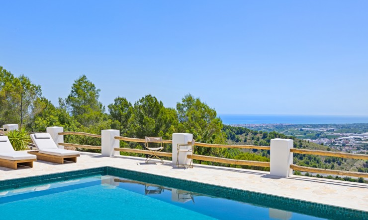 Resale - Villa -
Oliva - Oliva Pueblo