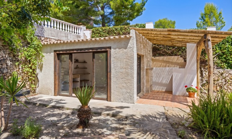 Resale - Villa -
Oliva - Oliva Pueblo