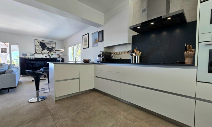 Resale - Villa -
Altea