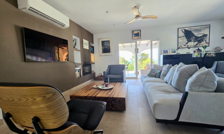Resale - Villa -
Altea