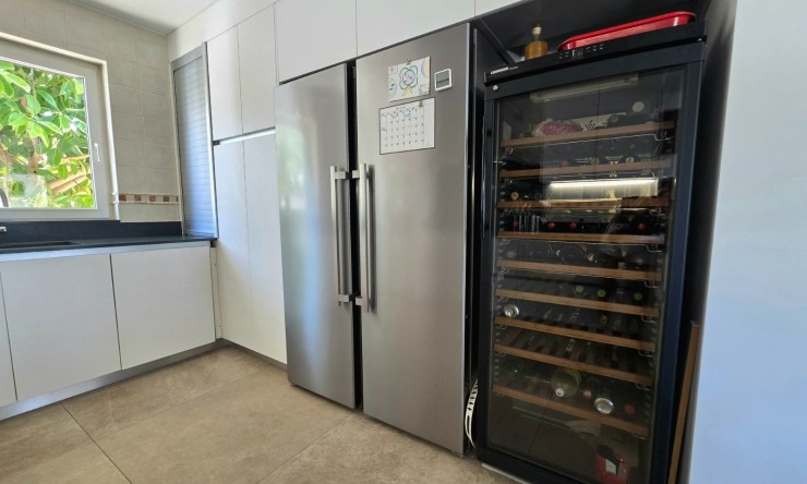 Resale - Villa -
Altea