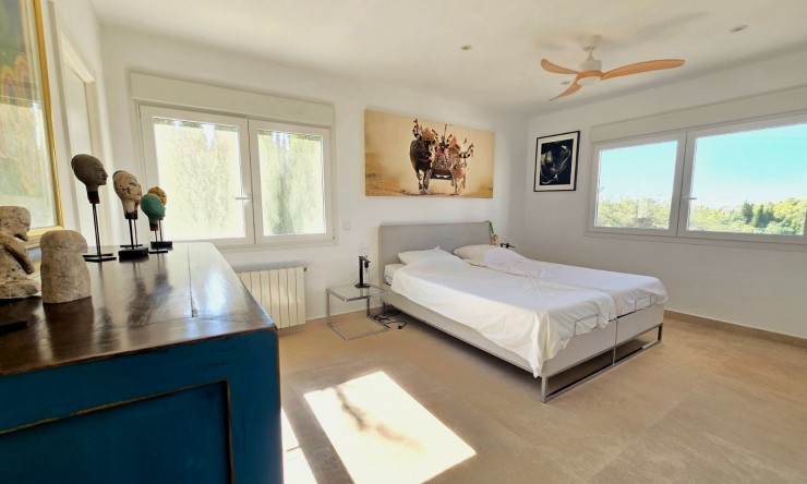 Resale - Villa -
Altea