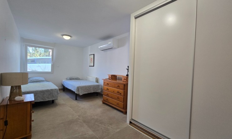 Resale - Villa -
Altea