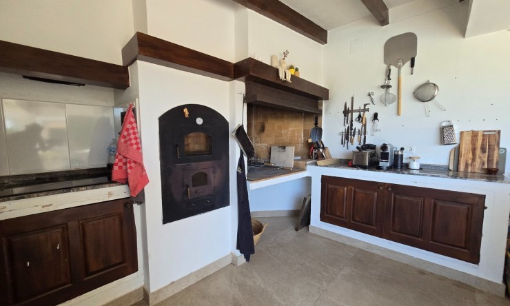 Resale - Villa -
Altea