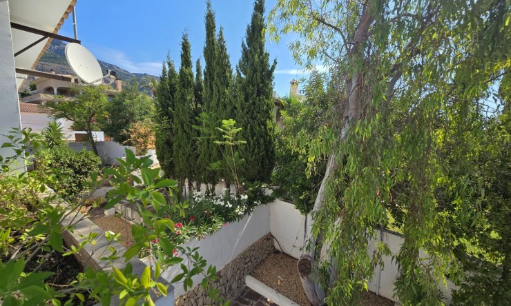 Resale - Villa -
Altea