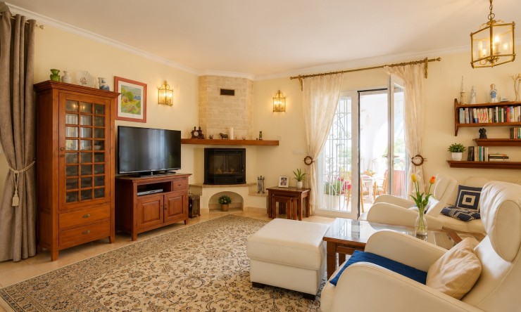Resale - Villa -
Benissa - Cala Advocat - Baladrar