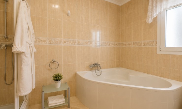 Resale - Villa -
Benissa - Cala Advocat - Baladrar