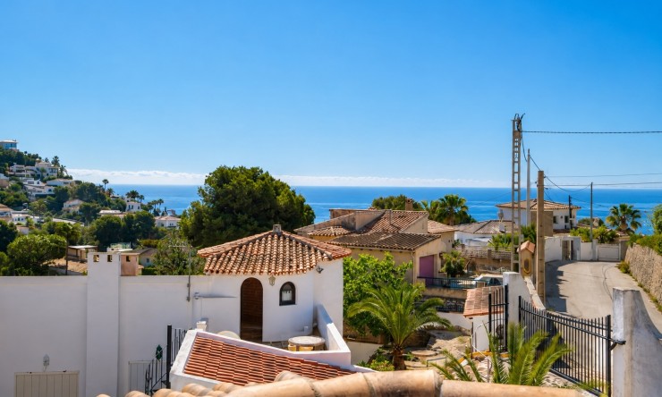 Resale - Villa -
Benissa - Cala Advocat - Baladrar