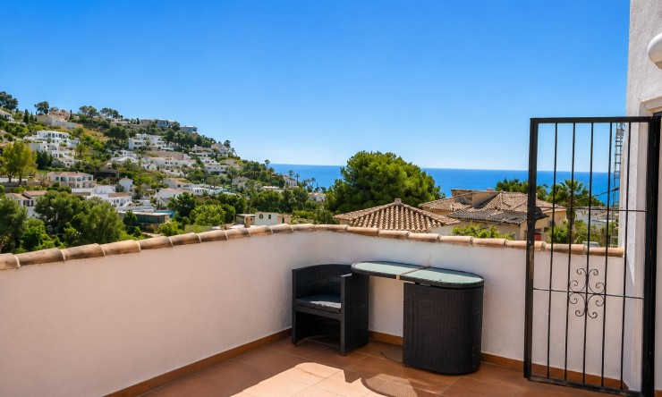 Resale - Villa -
Benissa - Cala Advocat - Baladrar