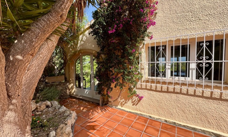 Resale - Villa -
Jávea - Cap Marti