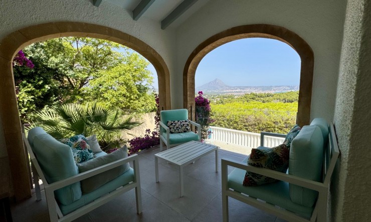 Resale - Villa -
Jávea - Cap Marti