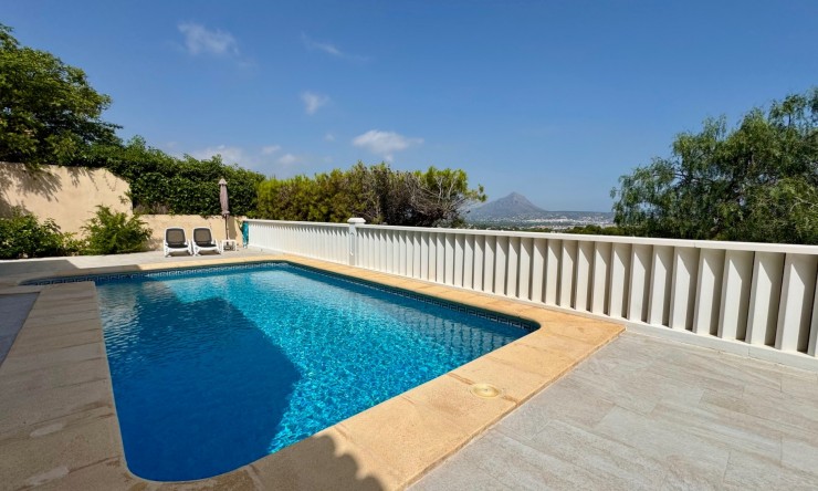 Resale - Villa -
Jávea - Cap Marti