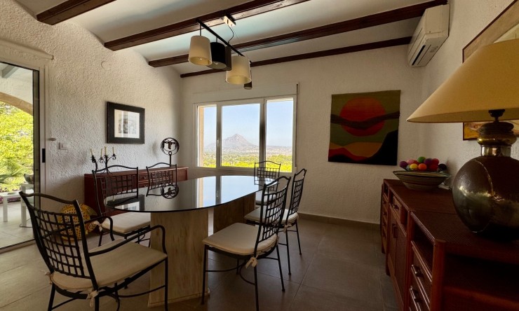 Resale - Villa -
Jávea - Cap Marti