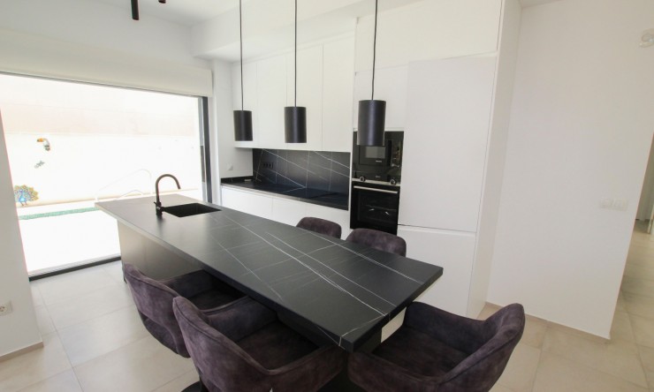 Resale - Villa -
Finestrat - Golf Bahia