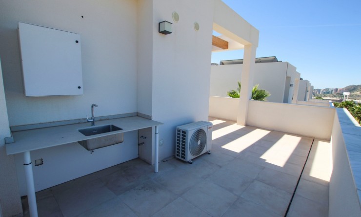Resale - Villa -
Finestrat - Golf Bahia
