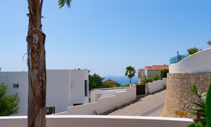 Neue Gebäude - Villa -
Moraira - Benimeit